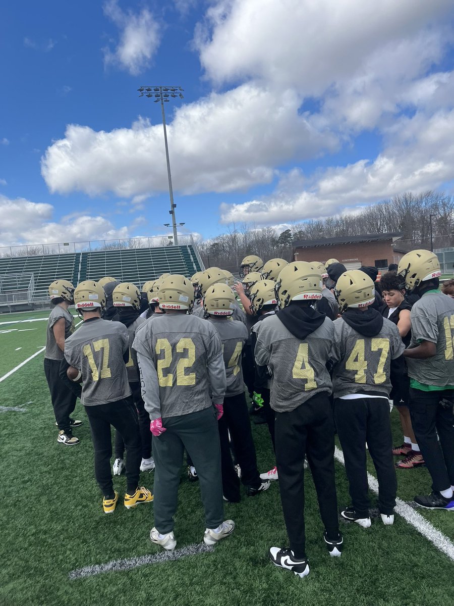 Rush Henrietta Royal Comets Football tweet media