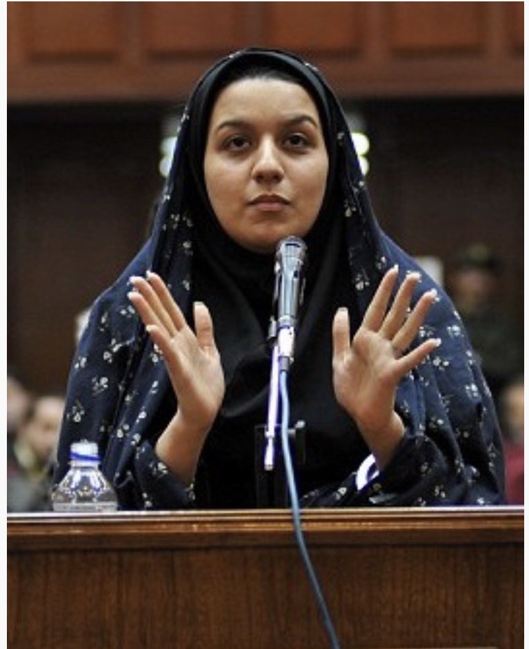 Maryammawaad0's tweet photo. ريحانة جباري التي أدينت بقتل رجل استخبارات إيراني حاول اغتصابها، مثيرة حملة ضد قرار الإعدام، تم الكشف عن وصية ريحانا الأخيرة

بعد أن نفذت السلطات الإيرانية حكم الإعدام الصادر بحقها. https://t.co/azjoery7fZ