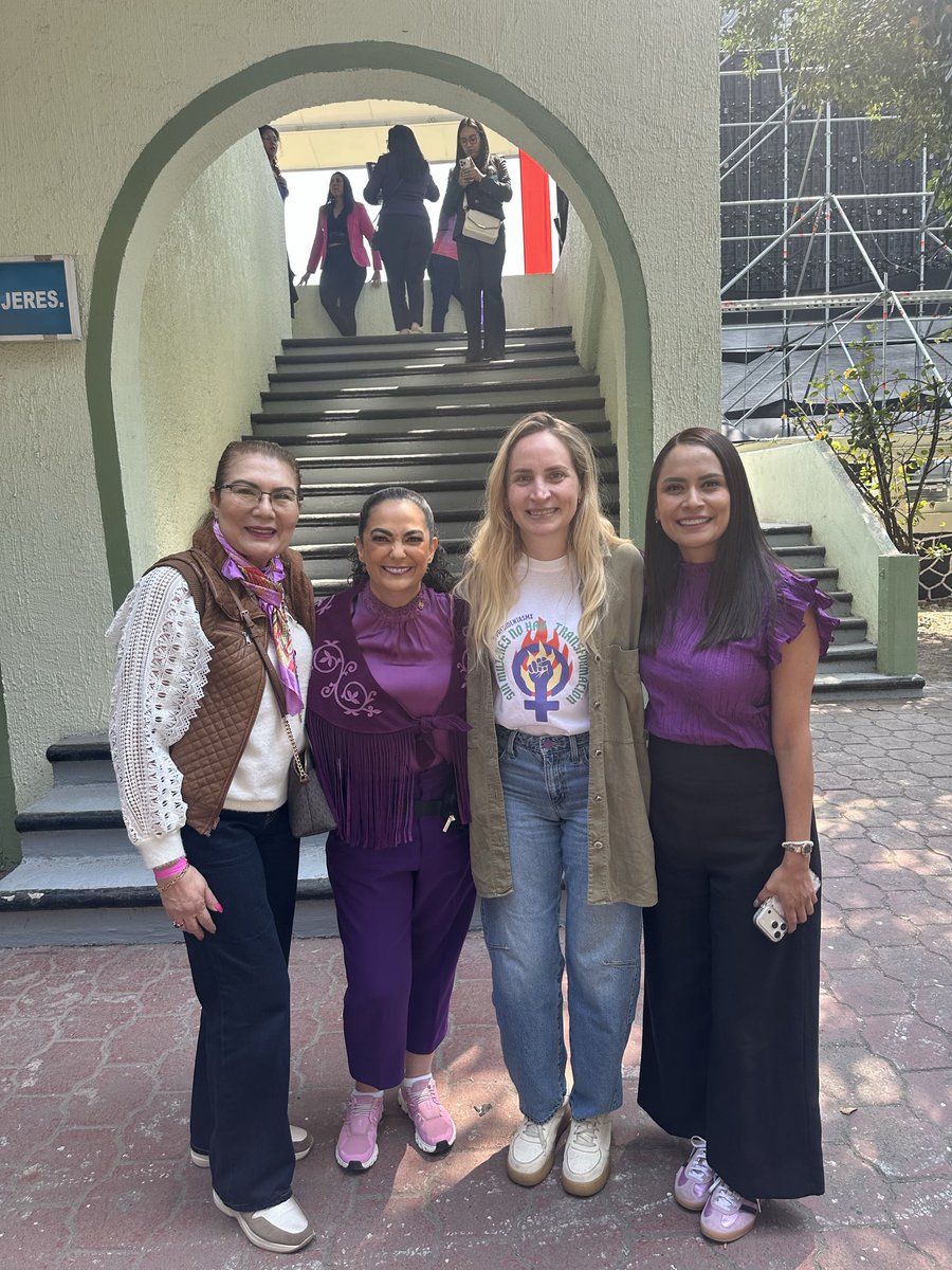 SusanaCueto7's tweet photo. Acompañe a la Presidenta en el día internacional de la mujer. En @Claudiashein tenemos una gran Presidenta https://t.co/4IFvJrtNrd