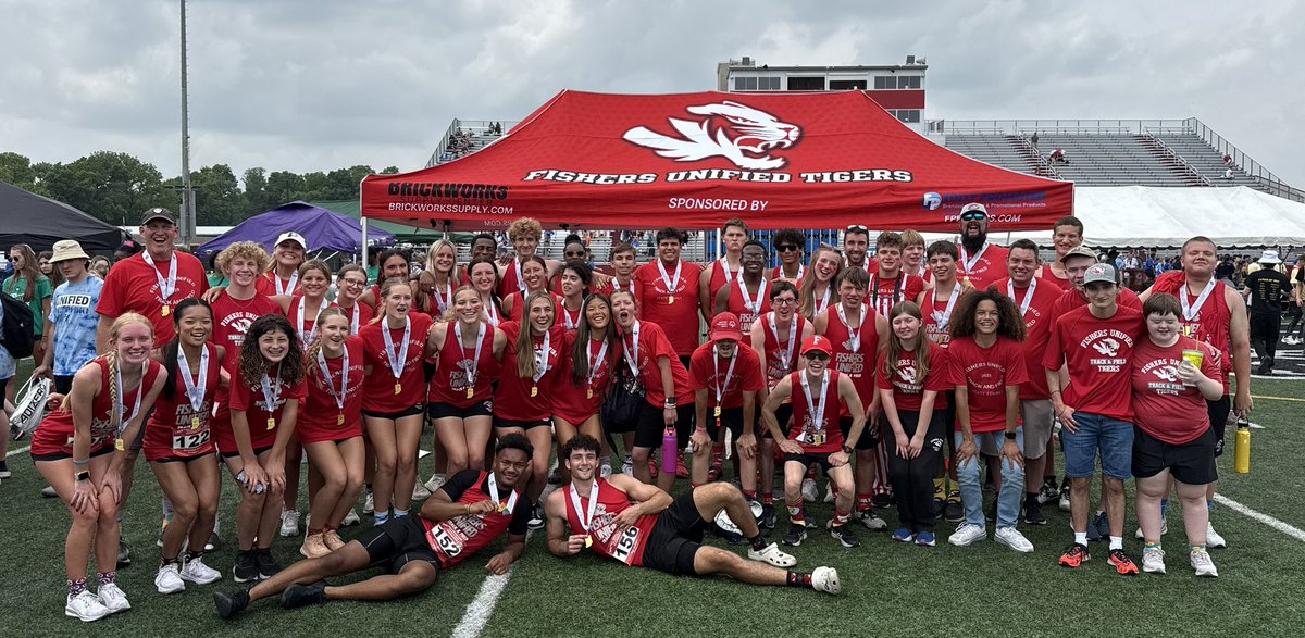 FHS Unified Track tweet media