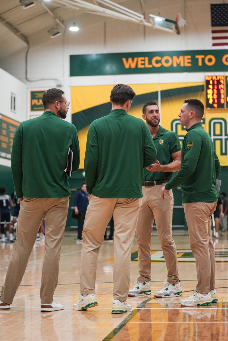 Point Loma Basketball tweet media