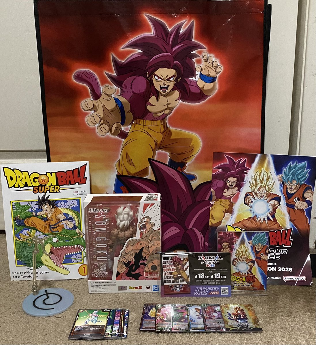 morgan_dfx's tweet photo. UPDATE!!
I said screw it and went back last night and camped out. I’m so glad I did, it was a fun event https://t.co/2jGX1WaEmM