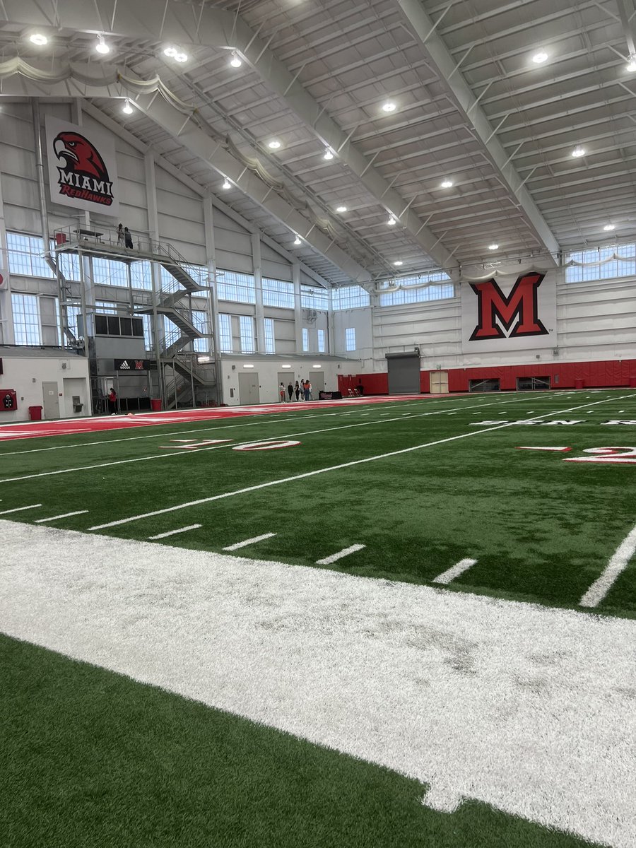 Great time on a visit today <a href="/MiamiOHFootball/">Miami Football</a> Appreciate the conversations <a href="/Martin_Miami_HC/">Chuck Martin</a> and <a href="/Coachjpatton/">James Patton</a>. Enjoyed learning more about the program and looking forward to seeing you again soon.🙏🏽 <a href="/Coach_Davis22/">Coach Davis</a> <a href="/CoachApp35/">Bryant Appling</a>