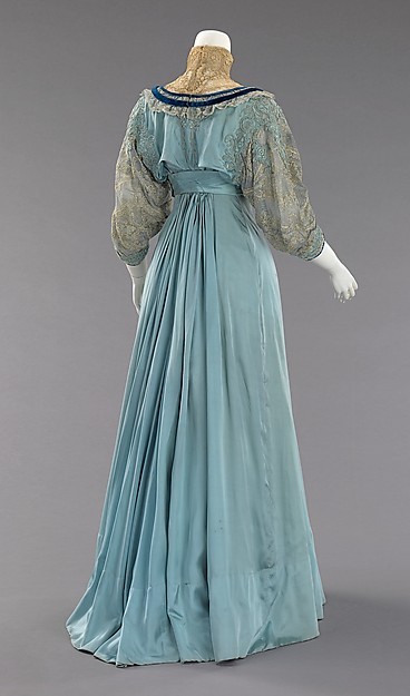 Afternoon dress by Jeanne Paquin, 1906-08. The MET.