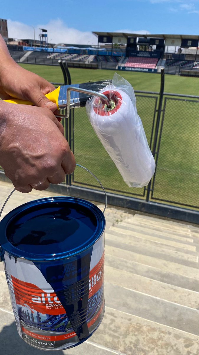 LA CALLE PALMERAS 1995 tweet media