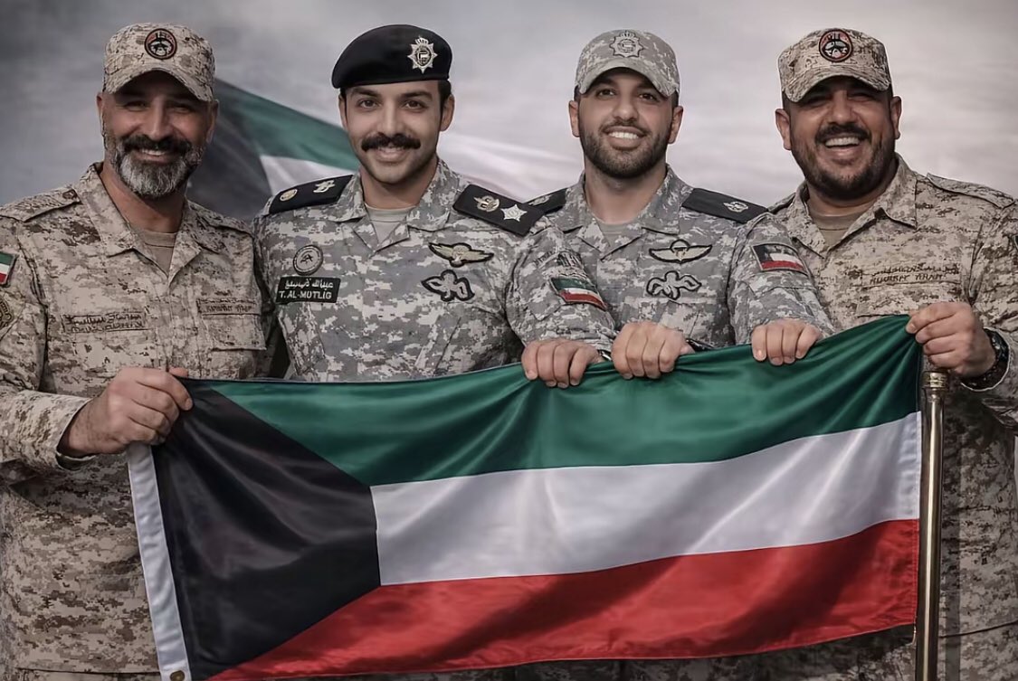 جندي كويتي tweet media