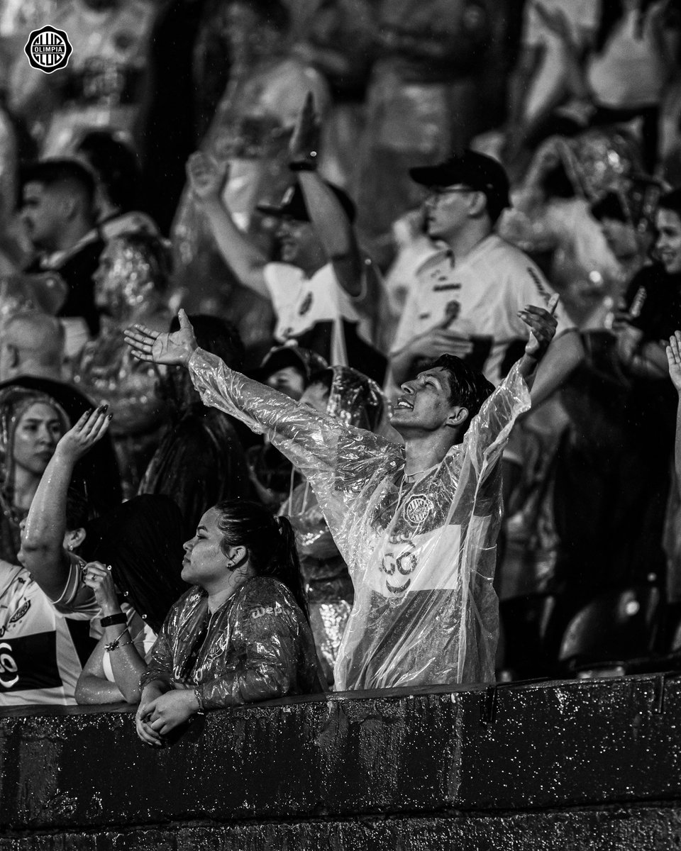 Club Olimpia tweet media