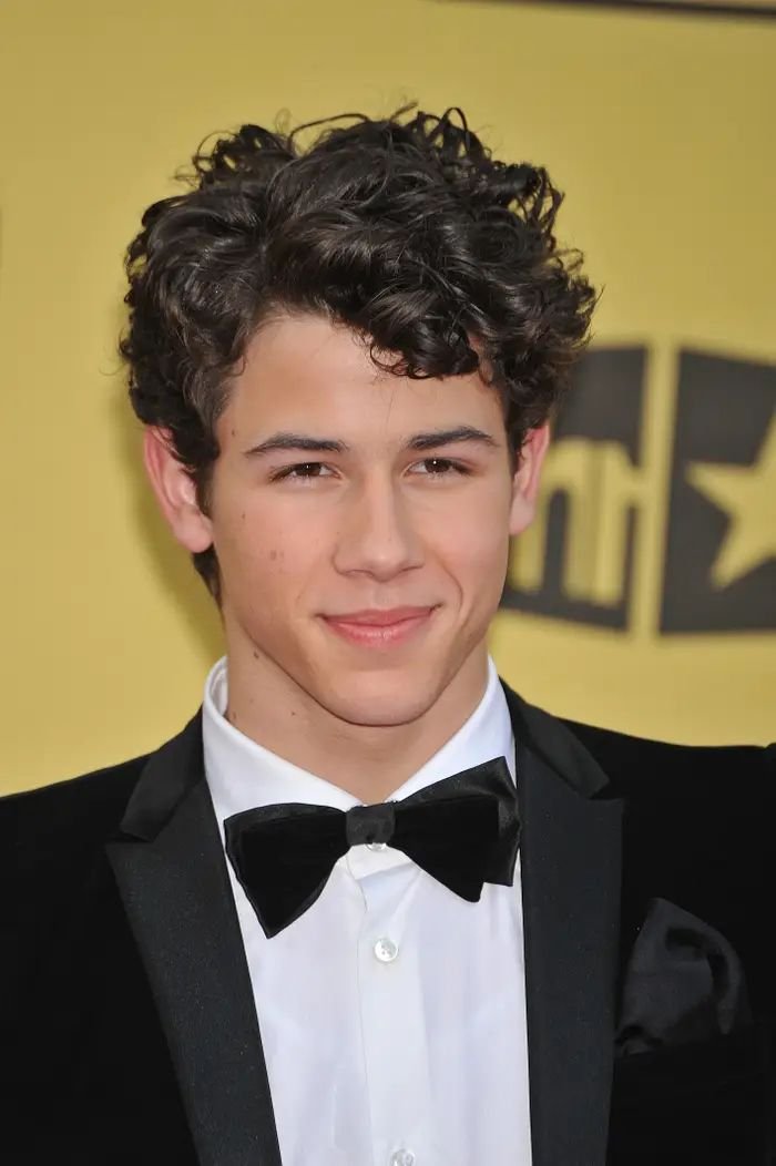 juli ✸ tweet media