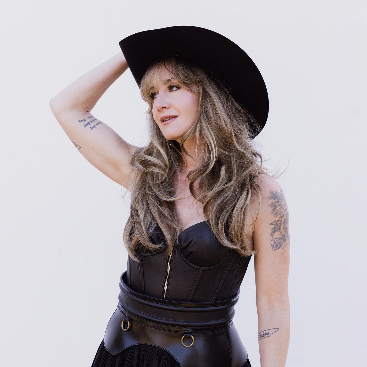 TheScenestar's tweet image. Contest: Win a pair of tickets to see Margo Price live at the Fonda Theatre in Hollywood on Thursday, March 12!

Ny Oh &amp;amp; Kendall Robbins will be opening the show.

Enter our ticket giveaway now: bit.ly/4rDIP7r

#margoprice #fondatheatre #giveawayalert