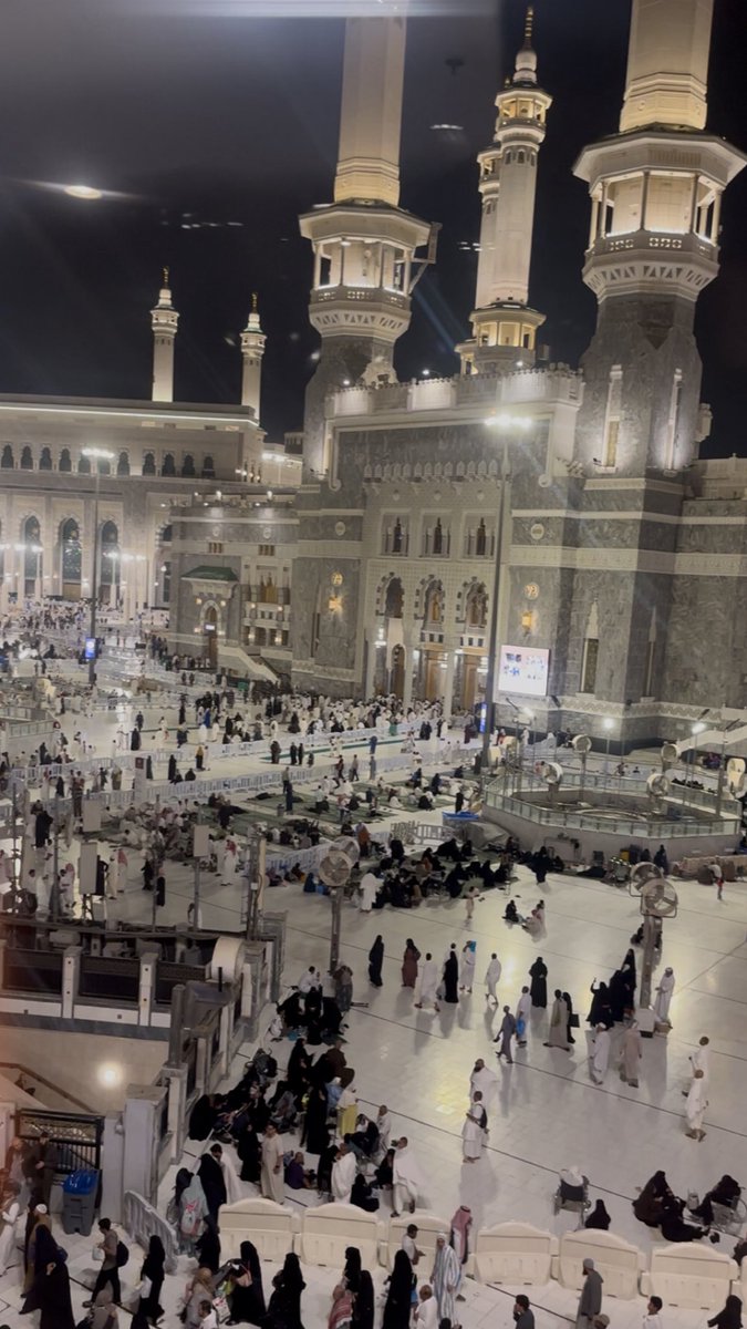 Ath00l's tweet photo. لله رحمة قد عمت الخلق برهم ،وفاجرهم، سعيدهم ،وشقيهم ..
ثم له رحمة تخص بها المؤمنين خاصة؛ 
وهي رحمة الإيمان ،
ثم له رحمة خص بها المتقين ،وهي رحمة طاعة الله تعالى ،
ولله رحمة خص بها الأولياء نالوا بها الولاية ، 
وقال الراسخون في العلم 

(( وهب لنا من لدنك رحمة )) https://t.co/h8dGwAFYZ2