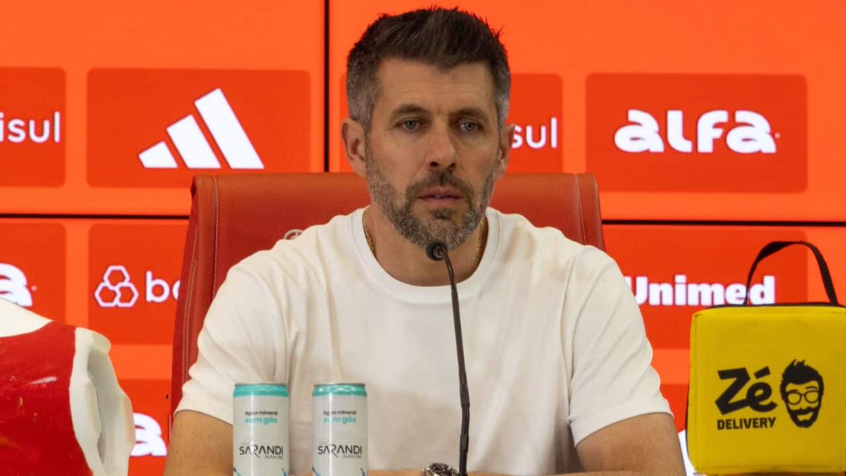 rc_portal's tweet photo. "Poucas vezes eu vi uma torcida como a do Inter. Com essa torcida a gente precisa ganhar, se Deus quiser vai acontecer e eles vão ficar felizes"

🗣️Paulo Pezzolano https://t.co/Vo7Q4uiUxH