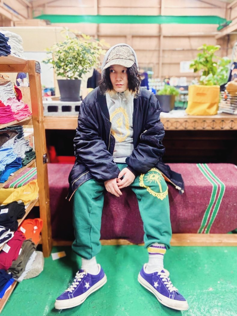 りょーすけ。ページ ˊ̱˂˃ˋ̱ )💚💛🩶💜