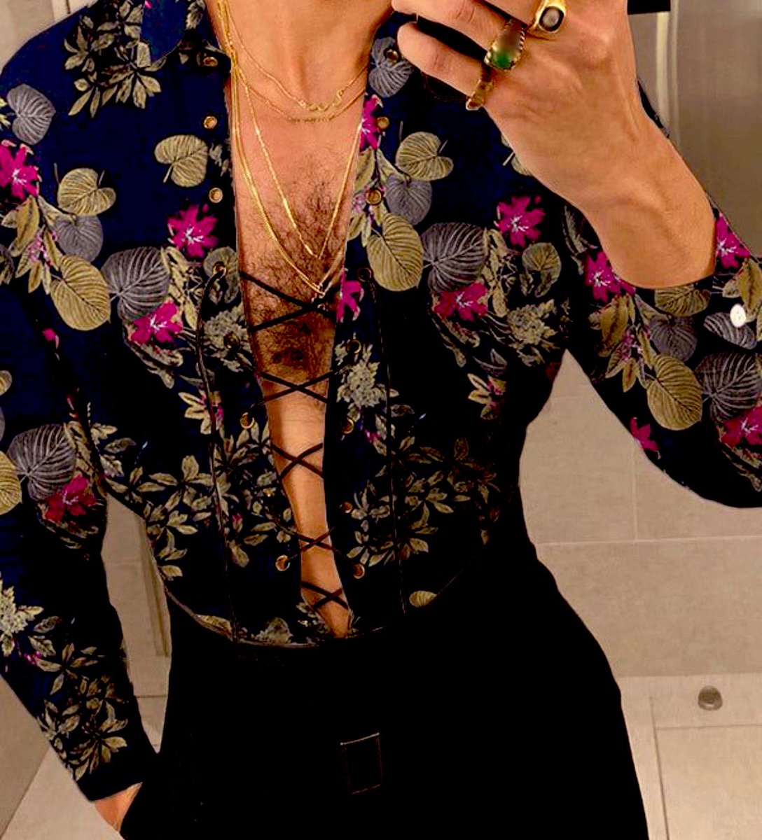 LETD_WN's tweet photo. f. langdon  | @ personalityh1re |  shared a post on instagram   ——   22s 
📍    Pittsburgh, PA.

‹ #ss + happy women’s day. this is a blouse #iluvwomen › https://t.co/npkwXtbll4