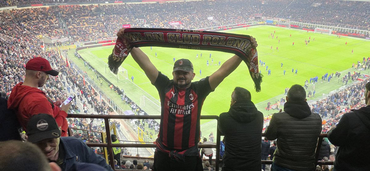 AC_Sobol's tweet image. Milano è rosso e nero ❤️🖤❤️🖤❤️🖤
@acmilan #KibicowskiSzlak 
#DerbyDellaMadonnina 
#ForzaMilan
#GrandeMilan
#MILINT