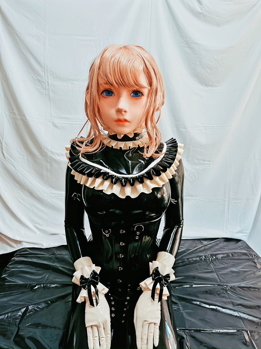 Tica doll tweet media