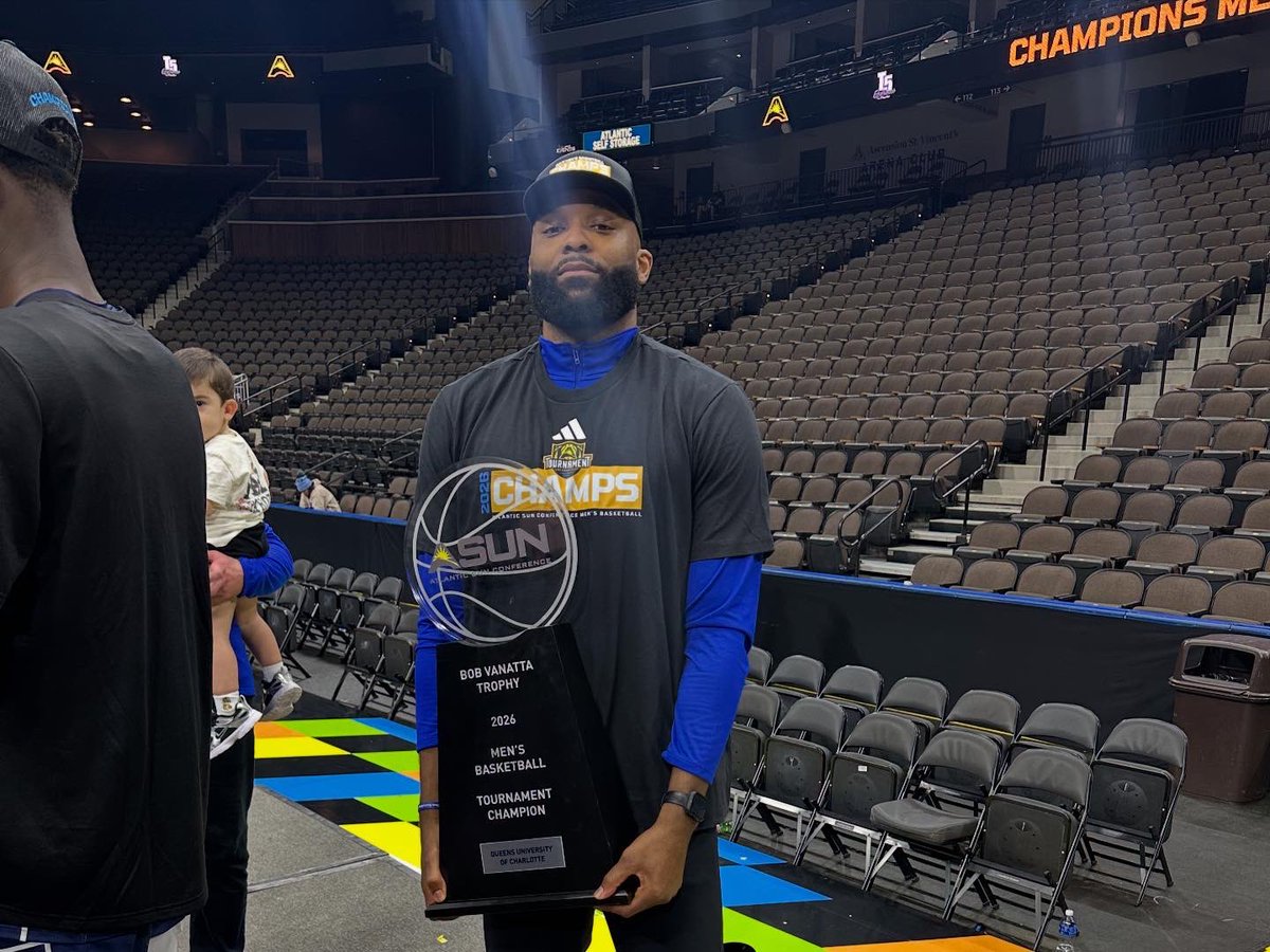 Sean Evans tweet media