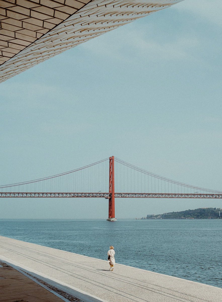 Summer in Lisbon 📸
By: leanderhoefler