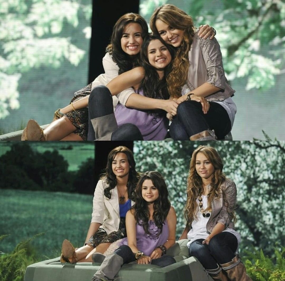 juli ✸ tweet media