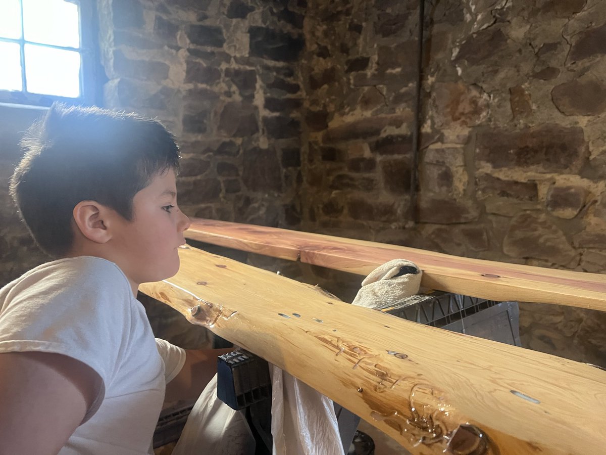 shadowsk8s's tweet photo. Building tables today for JessicastBlooms 🔨🛹
Skate. Build. Repeat.

If you’re visiting Sioux Falls, check them out and use code ShadowSk8 for 10% off your first stay.

#ShadowSk8 #SkateLife #SiouxFalls #SupportLocal #DIY #BuildAndCreate https://t.co/xPIBsFbWD3