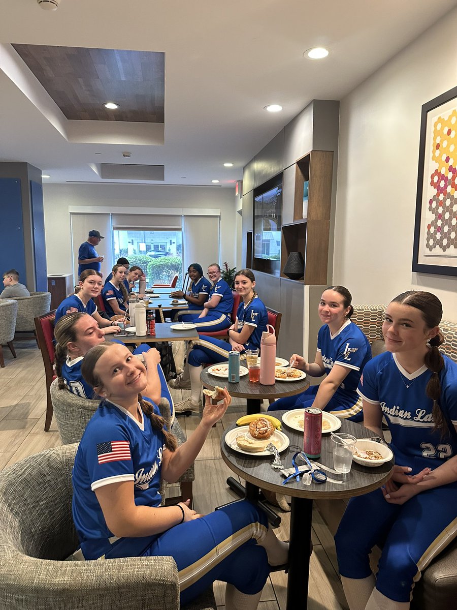 ILSoftball tweet media