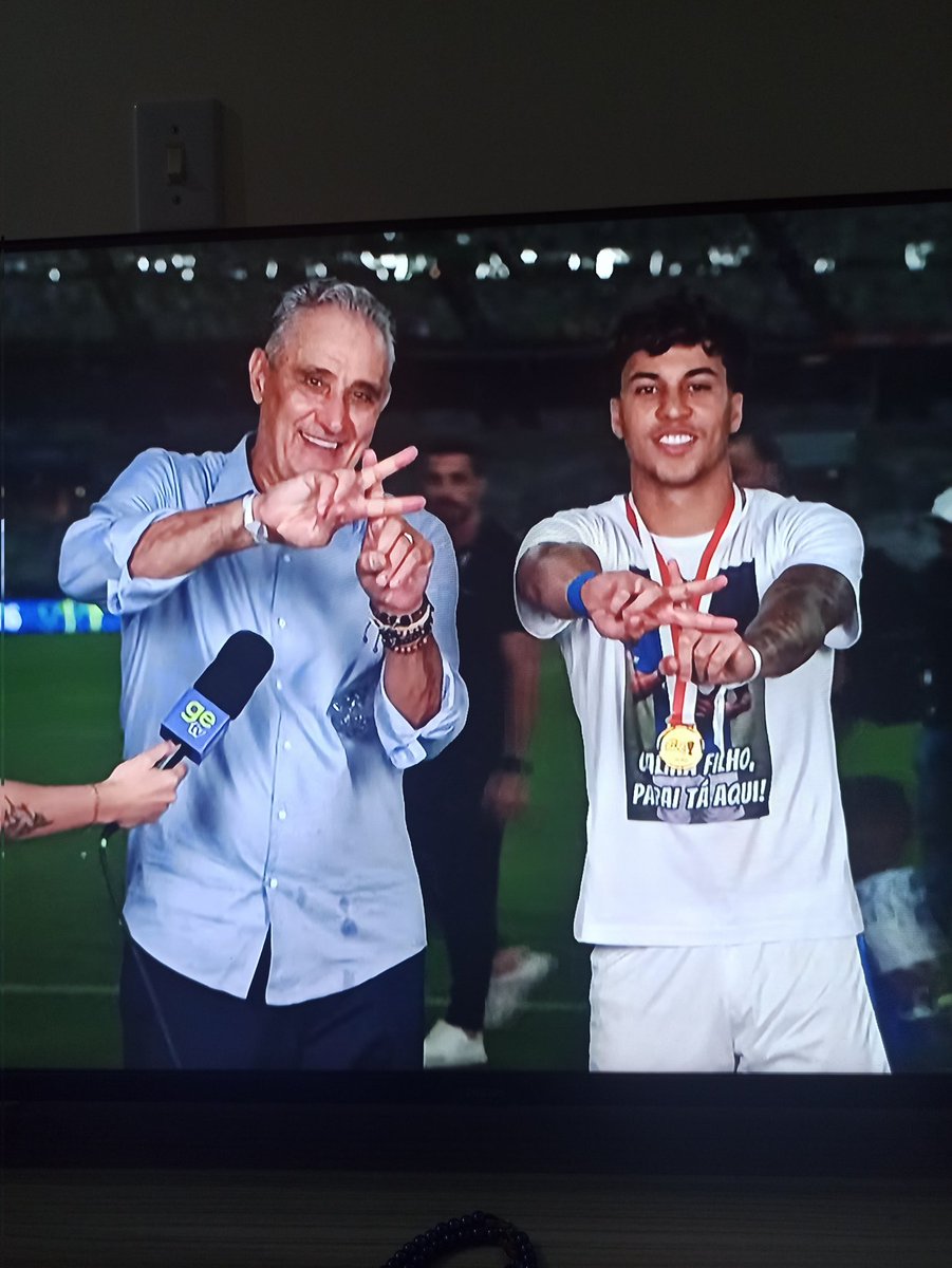 PedrinhoSBh's tweet photo. Façam o K imediatamente!
🔵⚪🦊 https://t.co/iqA09HSQAv