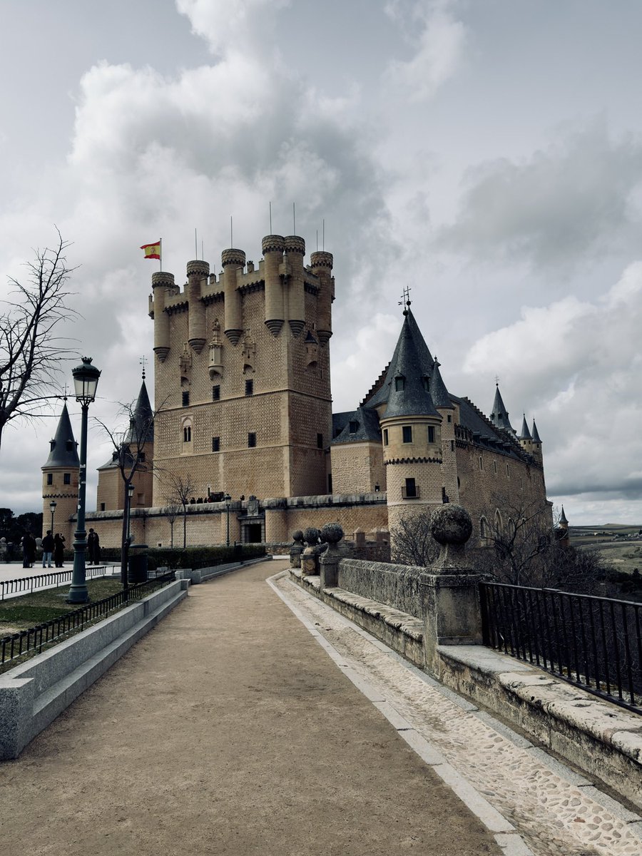 AcheronWyrd's tweet photo. Segovia es precioso. https://t.co/SjioyyFYXo