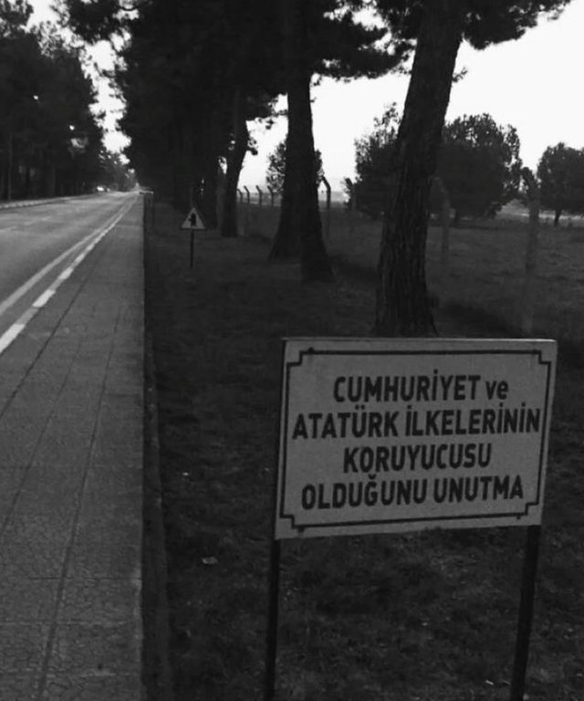 TarihteOan's tweet photo. Cumhuriyet ve Atatürk ilkelerinin koruyucusu olduğunu unutma https://t.co/U1Ns3id7p4