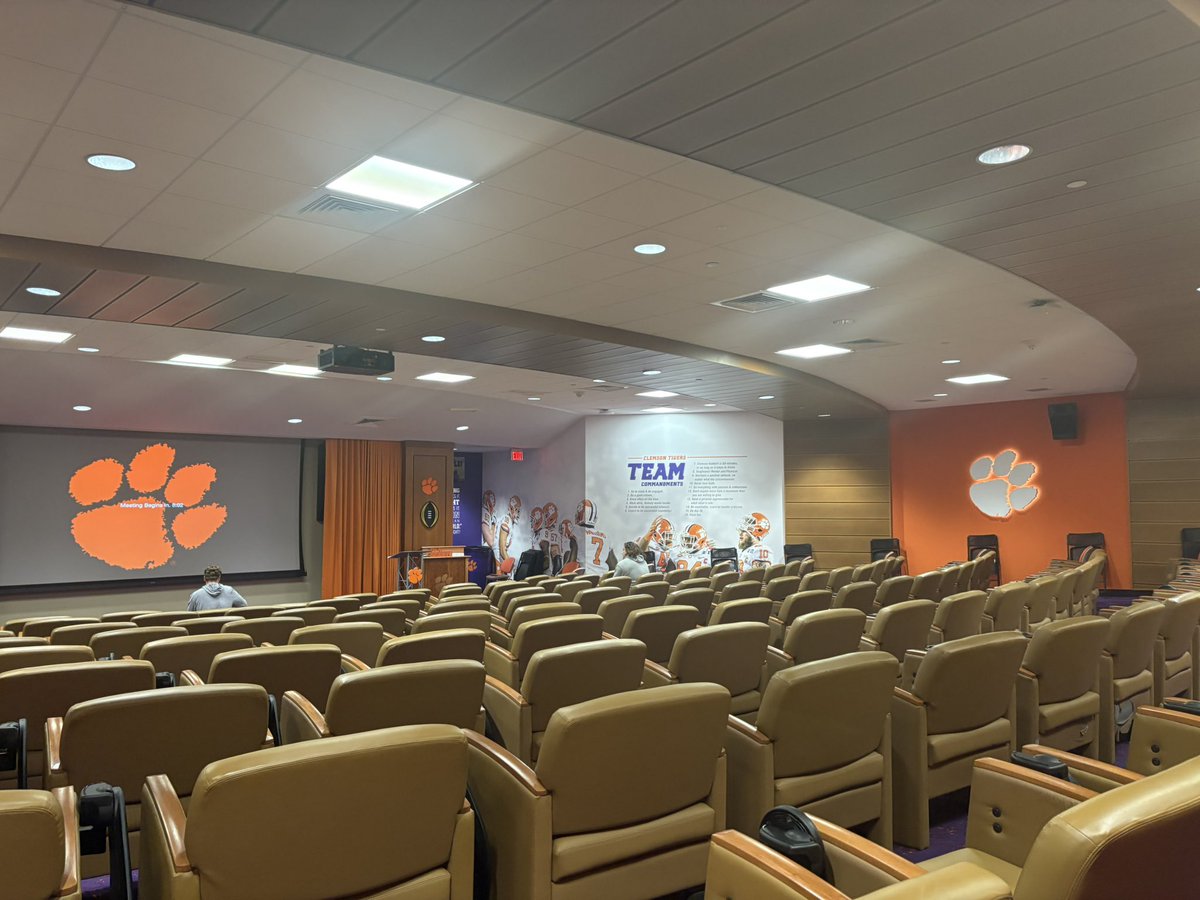 Peyton Hilbert tweet media