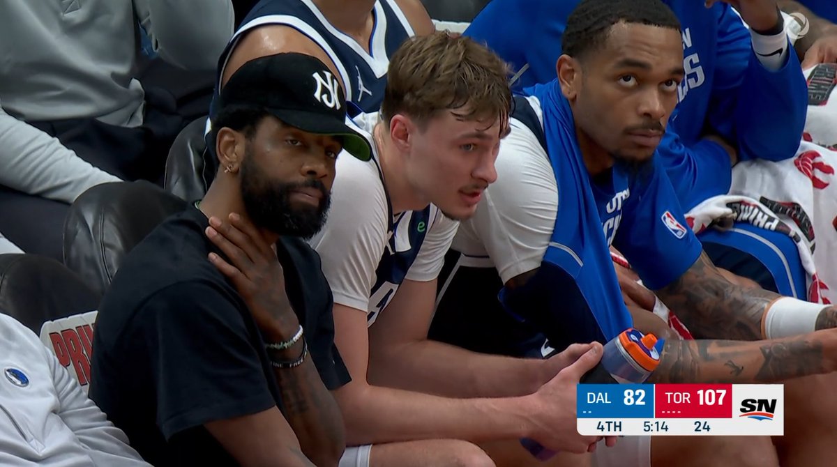 OmerOsman200's tweet photo. Kyrie Irving stays representing and defending Palestine.

He's in Toronto tonight, and he's wearing a 'Free Palestine' bracelet. 

Thank you, KAI, always. @KyrieIrving ❤️🇵🇸 https://t.co/teuWSkqhvB