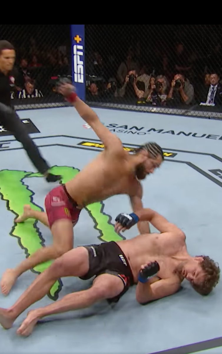 BralCale's tweet photo. @Benaskren https://t.co/z6FkZ1FlHJ