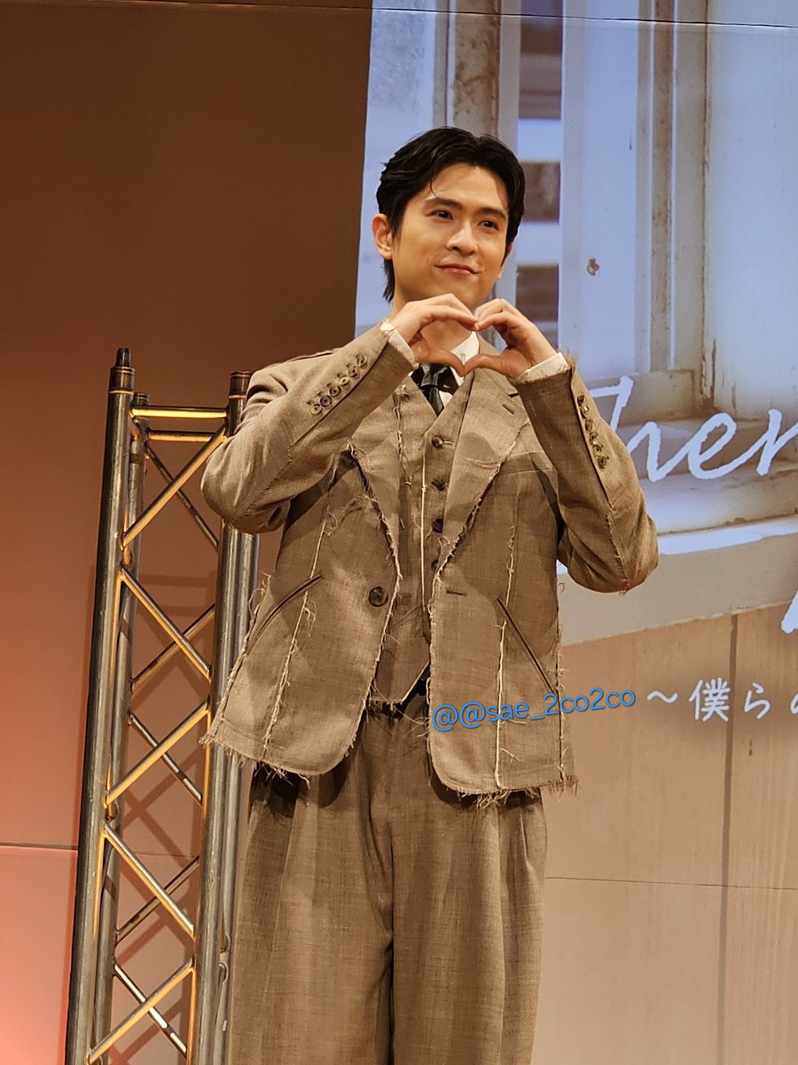 sae_2co2co's tweet photo. 石くんのファンミ夜の部🩷
石くんからたくさんのLOVE いただきました😍💕✨
ウフフ😆🎵
#WhereTimeMeetsYou
#僕らの時間が出会う場所
#石知田 https://t.co/HUfc2LYEYV