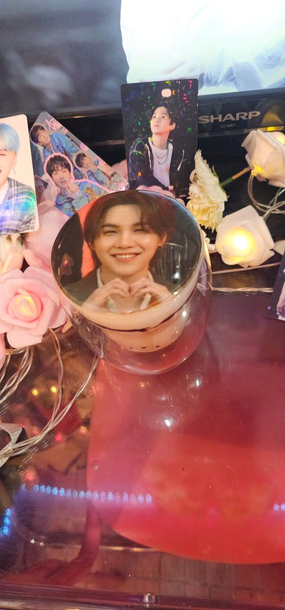 iTEM Cafe tweet media