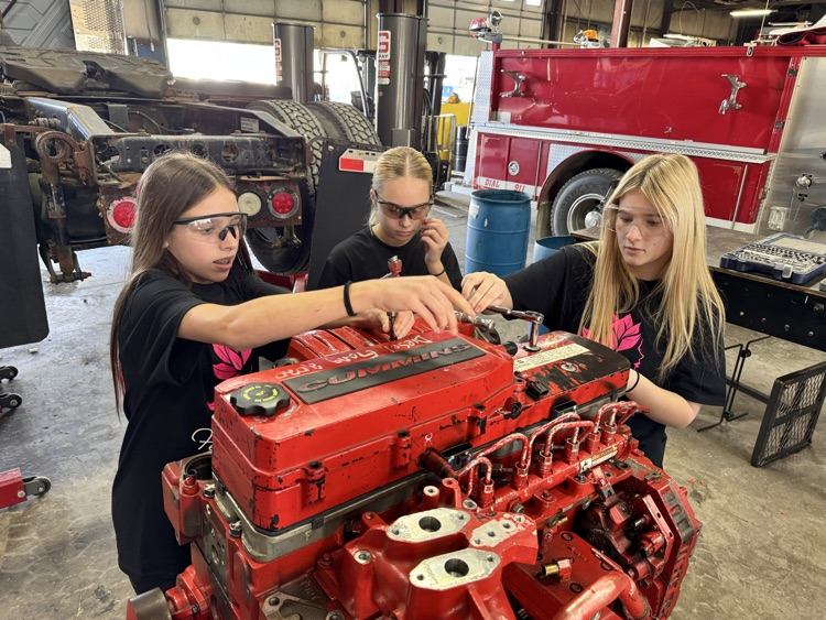 Greendale Middle tweet media