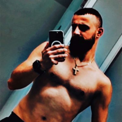 bilos197's tweet photo. #NewProfilePic https://t.co/aVIKf5AVbq