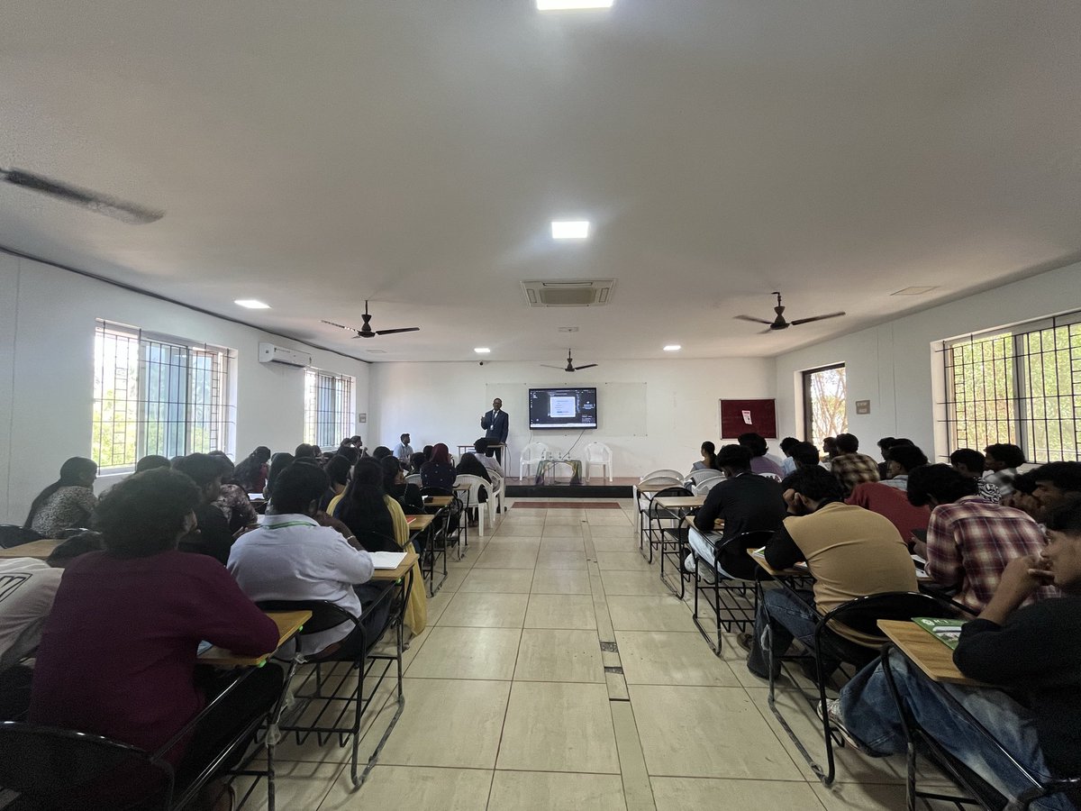 StudyWorldGI's tweet photo. Future Ready with AI

Study World College of Arts and Science successfully conducted an insightful seminar on “Future Ready with AI” by Mr. I. Arputha Sahayaraj, Head of IT Department, Study World College of Engineering. https://t.co/x2PugYPRVF