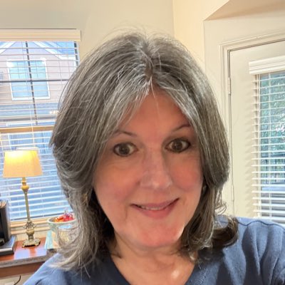AmandaSocwriter's tweet photo. #NewProfilePic https://t.co/CdKFoUwdne