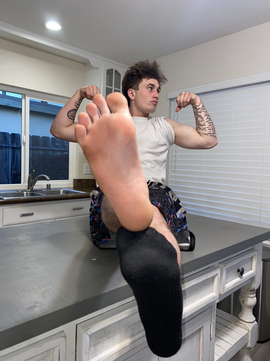 MASTER BRENNER READY TO USE YOU F🅰️Gs TONIGHT