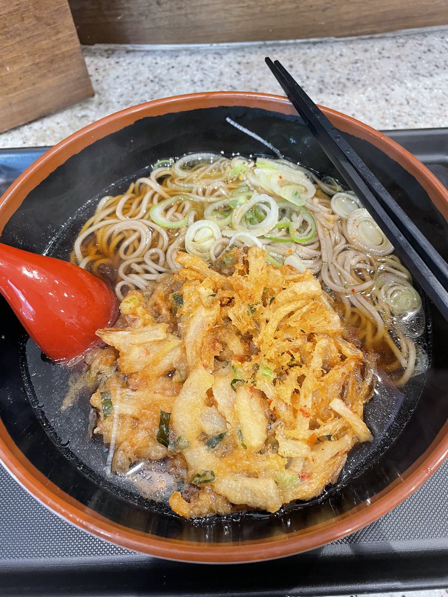 今日のお昼は、まぁ、有言実行という事で笑 