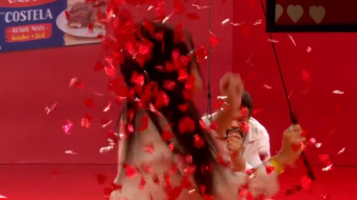 ZAMENZA's tweet photo. JORDANA ESCAPOU DO PAREDÃO!!!!!!!!!!!!!!!!!!! É FORA BABU!!!!!!!!!!!!!!!!!!!!!!!!! #BBB26 https://t.co/cBDxZZCU2L