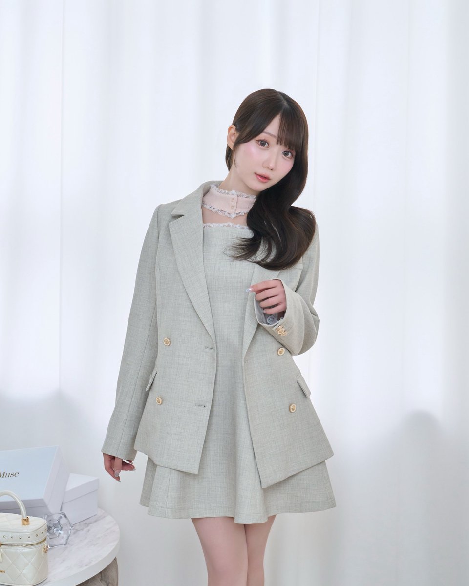 Rosé Muse tweet media