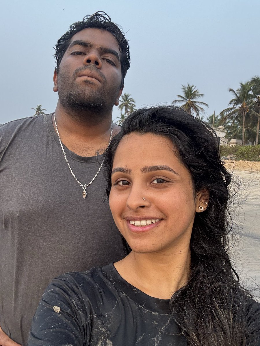 vishashben's tweet photo. 1st anniversary, truly blessed😇 . This part of life is called ‘HAPPINESS’ iyknyk 😀🧿.kerela dump #1stanniversary https://t.co/9l4tSEZbbI