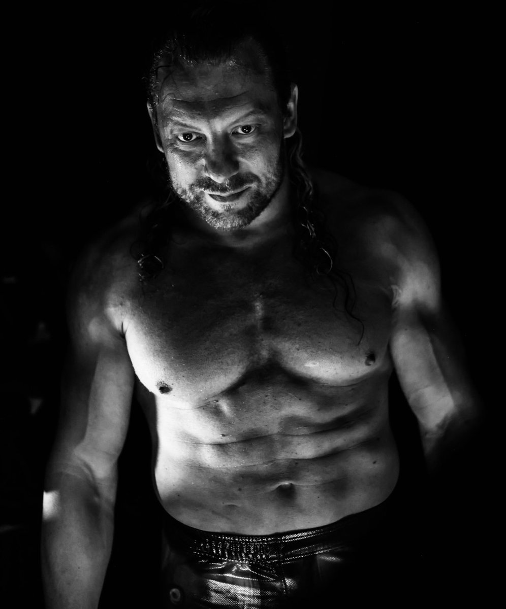 𝐊𝐢𝐧𝐠 𝐎𝐟 𝐁𝐮𝐥𝐥𝐞𝐭𝐬 (Parody) tweet media