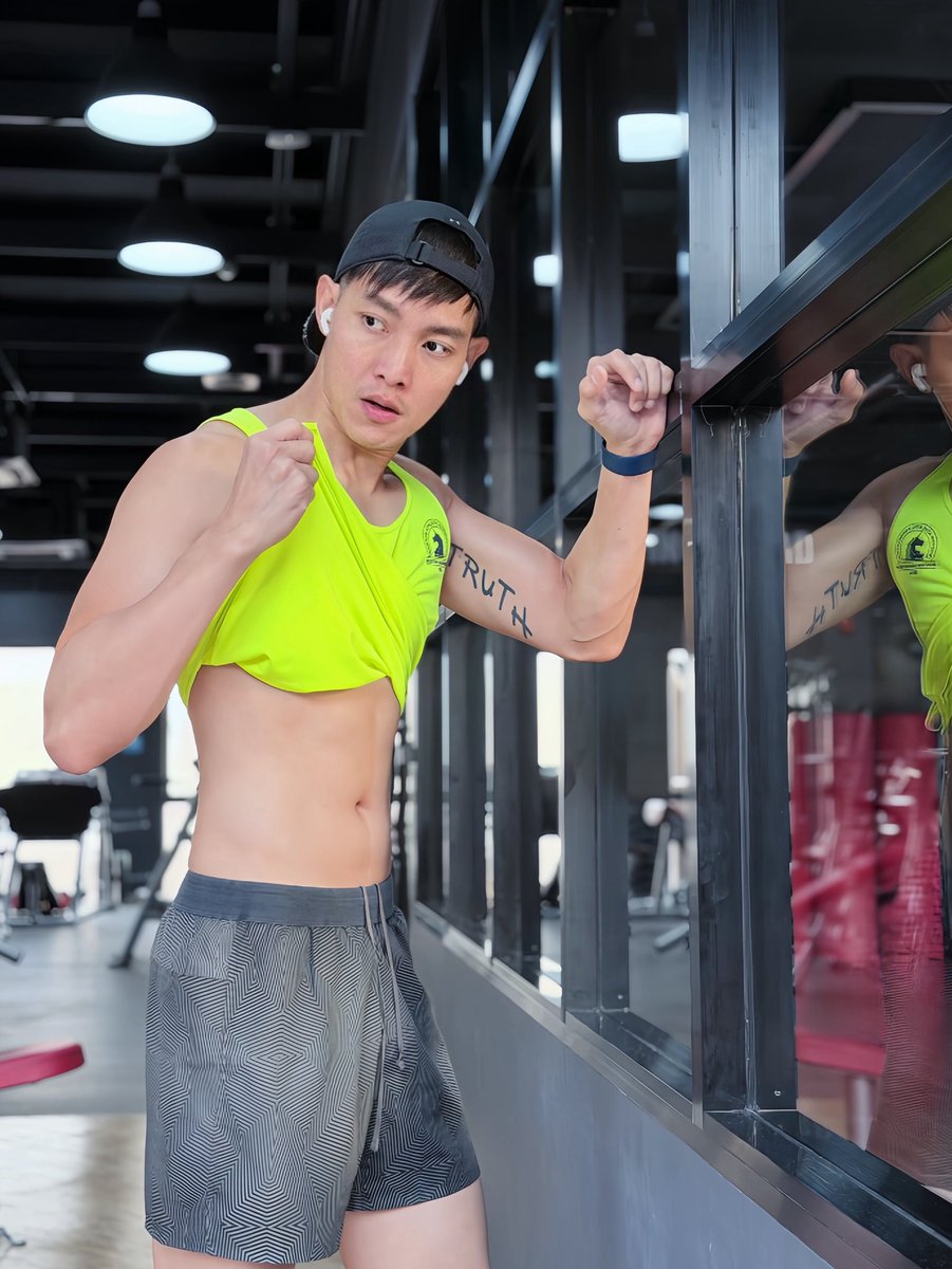 😅 เมื่อของโปรดคือ หมาล่า ชาบู และ บุฟเฟต์ … กินได้ไม่ผิดถ้าเอาออกเป็นเรื่องกินก็ไม่ต้องไปเครียด จริงมั้ย!! รึเครียดกันอยู่อะ ว้ายยยยย 55 #สุขภาพดีเริ่มต้นจากการกิน #ชีวิตดีๆที่เลือกเองได้ #ฟิตกับบัส