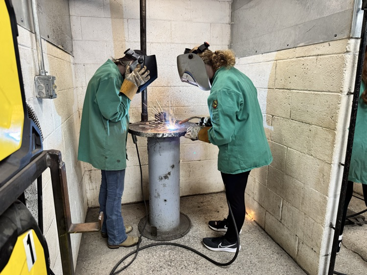 Greendale Middle tweet media