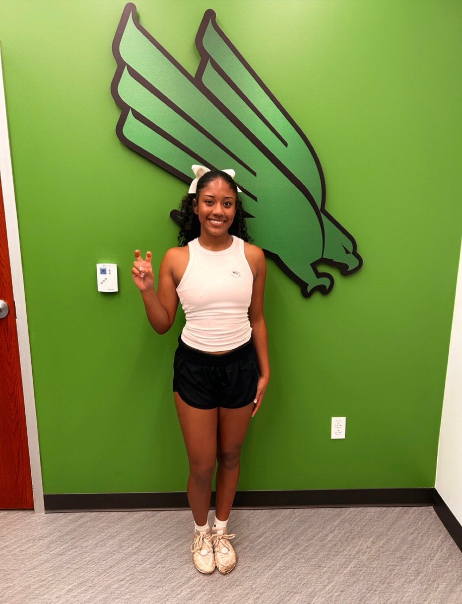 Alexis Whitaker tweet media