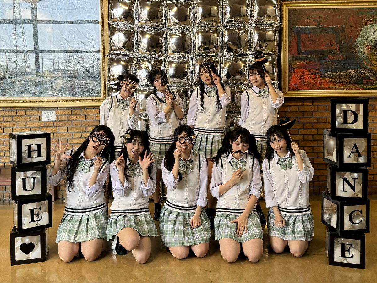 SOproKobe's tweet photo. 高砂市文化会館で、
HUEダンススタジオ発表会の
オープニングアクトをさせていただきました✨

今年度、残すは3/15(日)のLIVEのみです！

SO.ON project OSAKA 放課後LIVE vol.101 ～3年生ラストライブ～

https://t.co/yqDDKzRoj9

お申込は本日23:59までです⏰
皆様の応援よろしくお願いします⭐️ https://t.co/ftWPL9A3eH