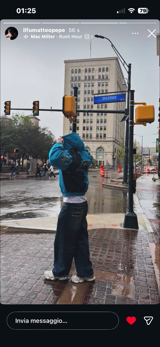 la loro attività preferita è fotografarsi a vicenda☝🏻
(che stile)