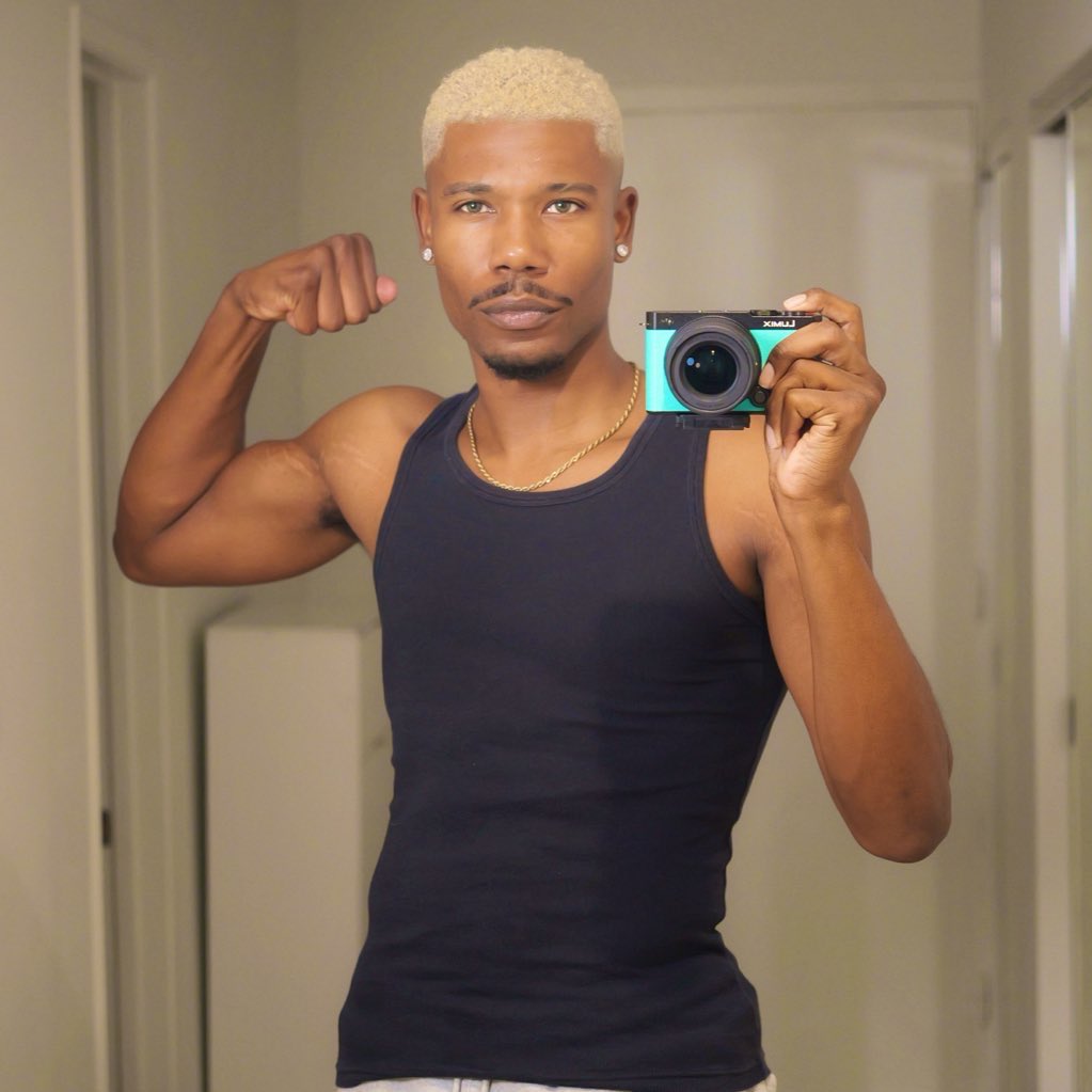 M | 🩵👑 tweet media