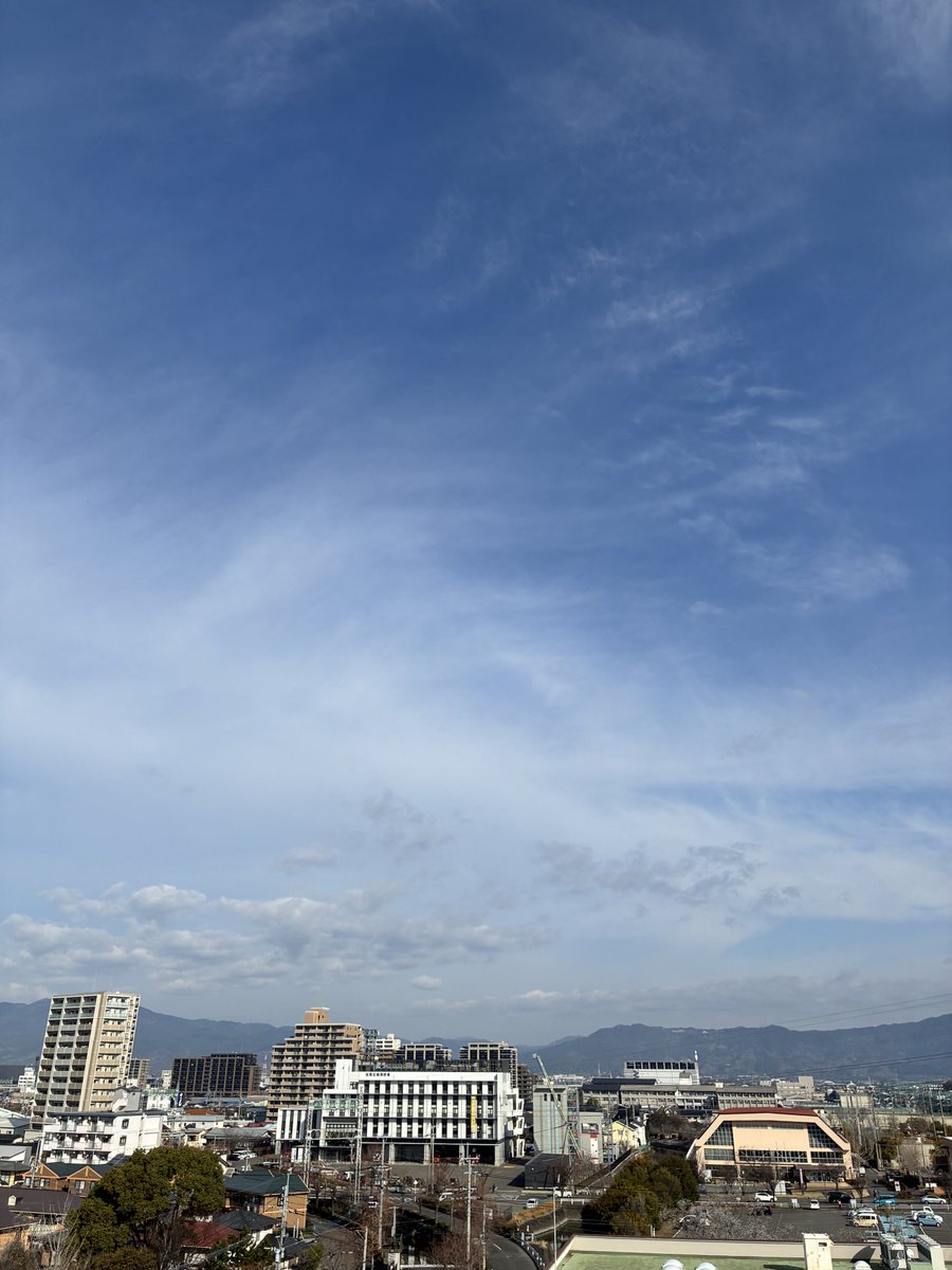 おはようございます！
#佐賀市 は⛅ 6.5℃ 最高気温14℃
今日は“3（さん）9（きゅう）”の語呂合わせから
「#サンキューの日」💐
ちょっとした「ありがとう」を伝えるだけで、一日の空気がふわっと明るくなりますね✨
穏やかな週になりますように🍀
#イマソラ #企業公式つぶやき部