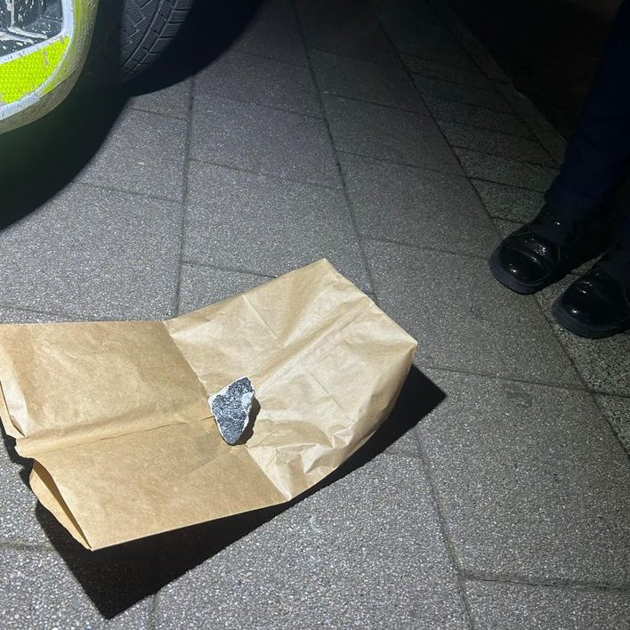 NicosPanoptikum's tweet image. Weitere Fragmente des #Koblenz-Meteoriten: merkurist.de/koblenz/meteor… #Meteor #Fireball #Meteorite  

Quelle: Merkurist